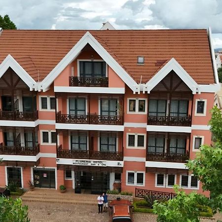 Plumeria Hotel Анцирабе Экстерьер фото