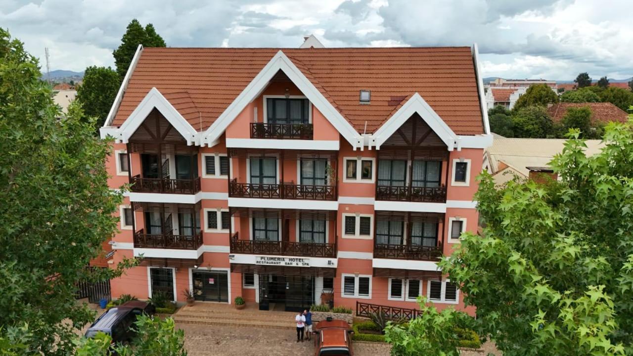 Plumeria Hotel Анцирабе Экстерьер фото