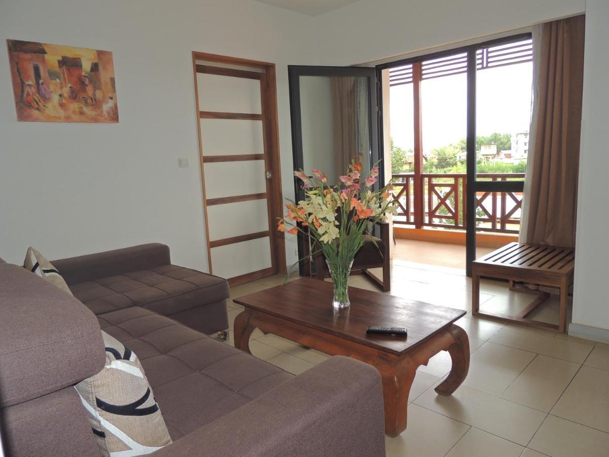 Plumeria Hotel Анцирабе Экстерьер фото