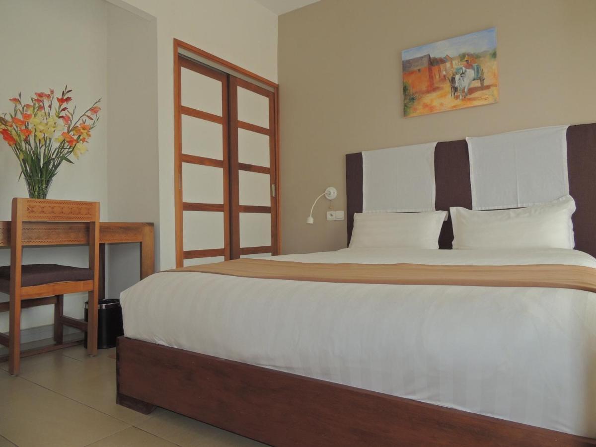 Plumeria Hotel Анцирабе Экстерьер фото